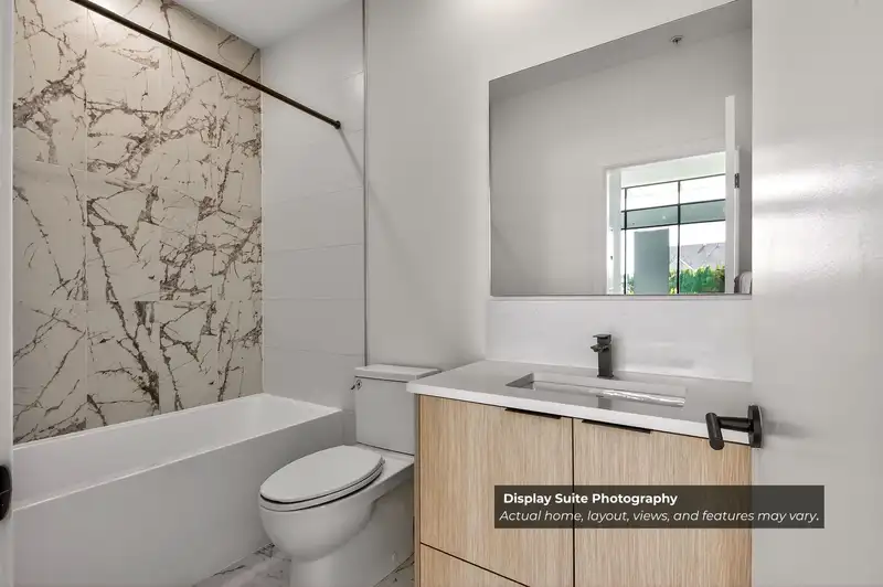 563 422 E 3RD STREET - photo 4 of 6