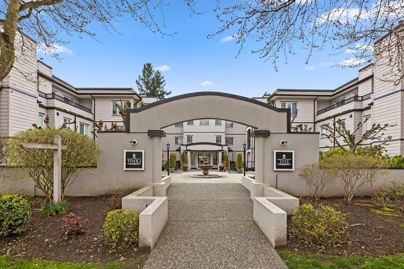 204 1533 BEST STREET - photo 2 of 25