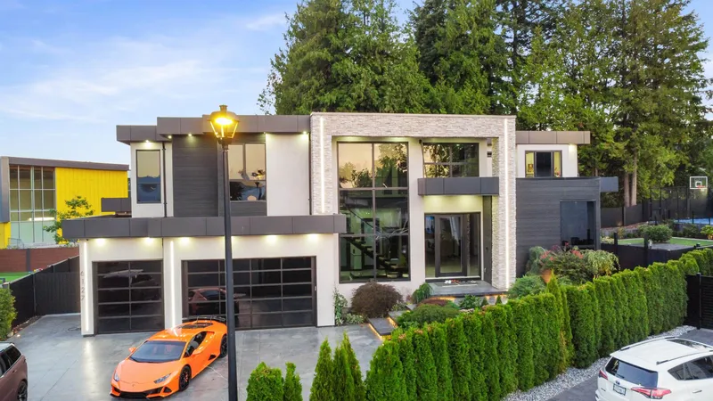 6127 152A STREET - photo 3 of 25