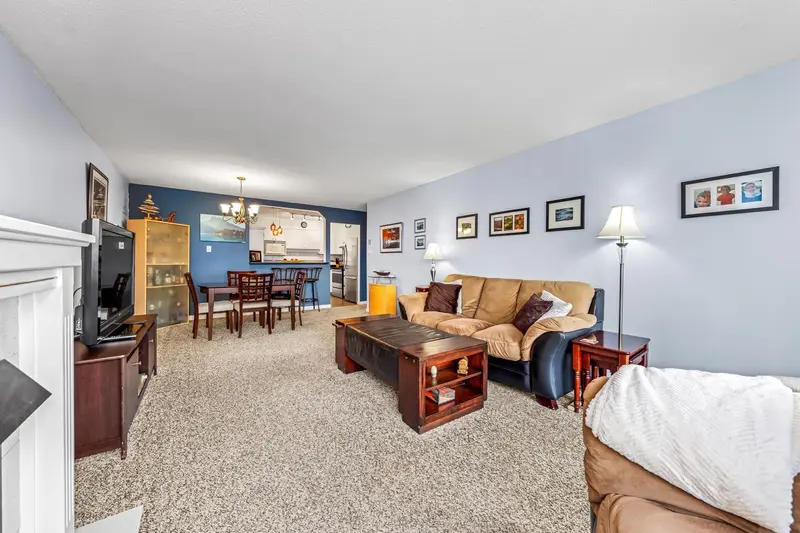 502 1235 QUAYSIDE DRIVE - photo 4 of 25