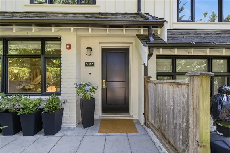 5743 ST GEORGE STREET - photo 3 of 32