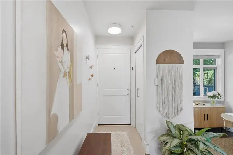 5743 ST GEORGE STREET - photo 4 of 32