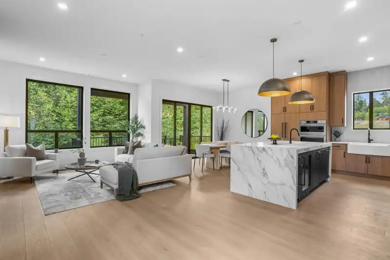 13605 231 STREET - photo 2 of 40