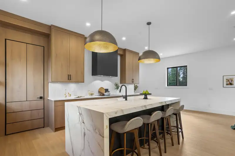 13605 231 STREET - photo 4 of 40