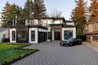 10686 141A STREET - thumbnail 1