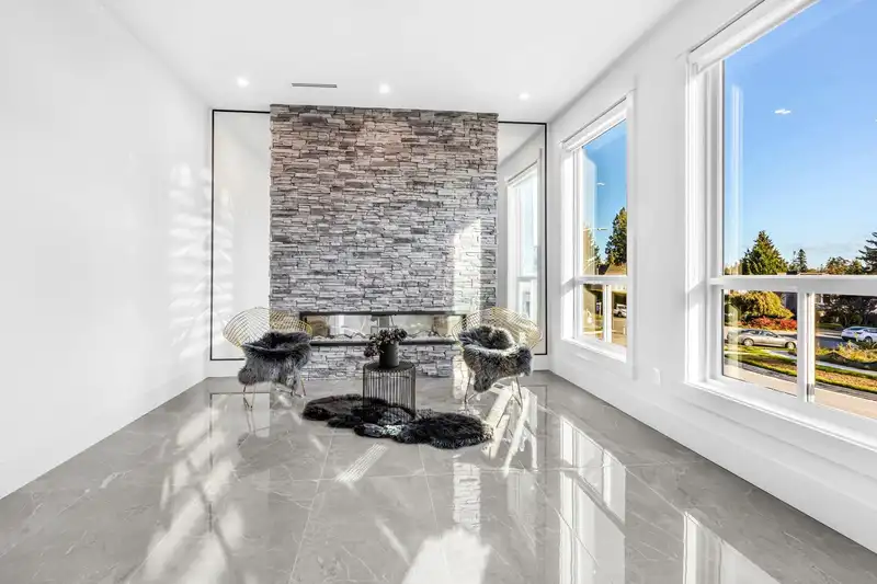 16059 9A AVENUE - photo 4 of 39