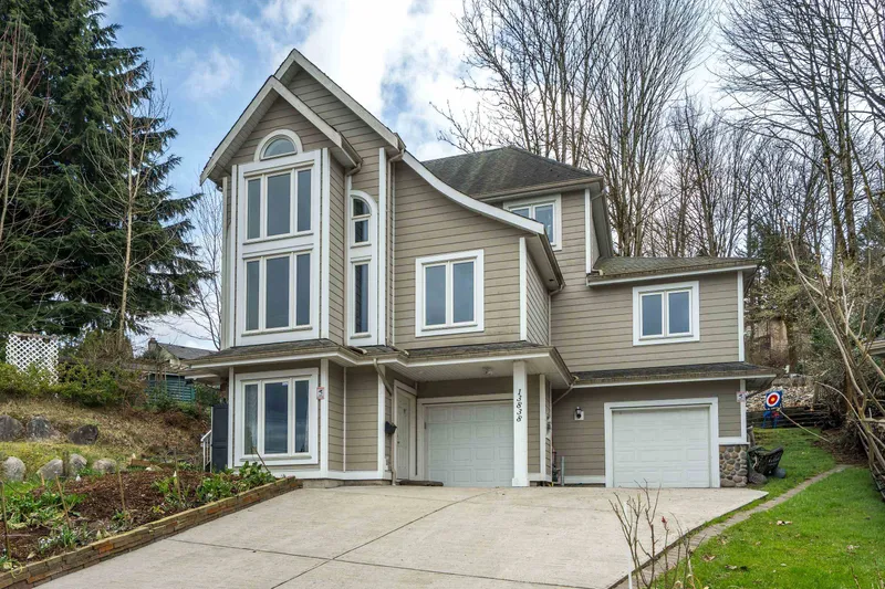 13838 116 AVENUE - photo 1 of 25