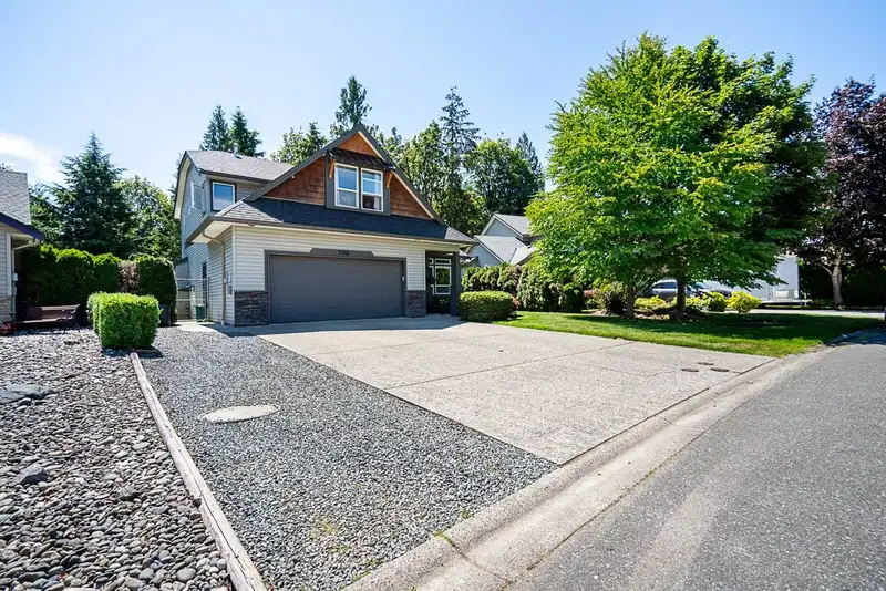 7988 MELBURN DRIVE - photo 2 of 39