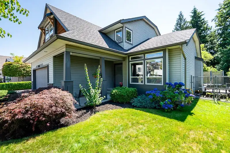 7988 MELBURN DRIVE - photo 3 of 39
