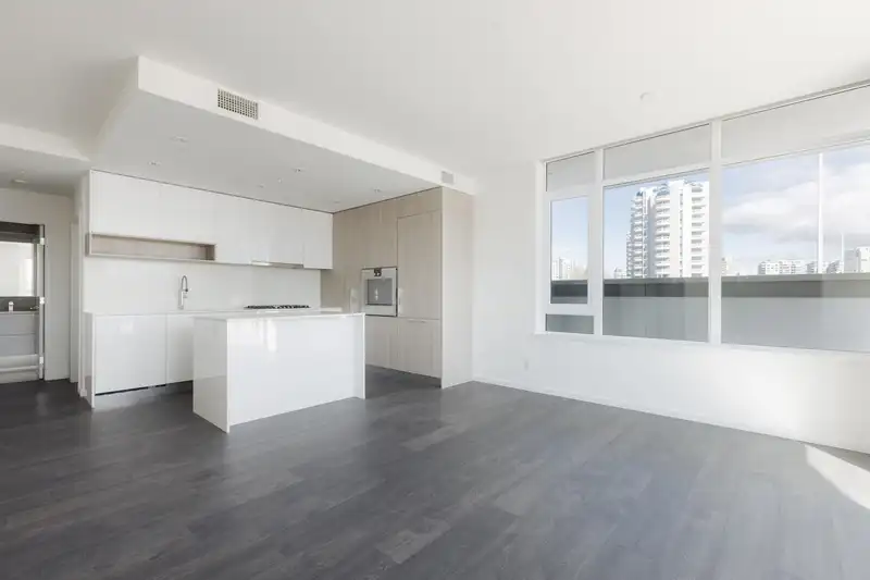 202 6200 MINORU BOULEVARD - photo 4 of 10