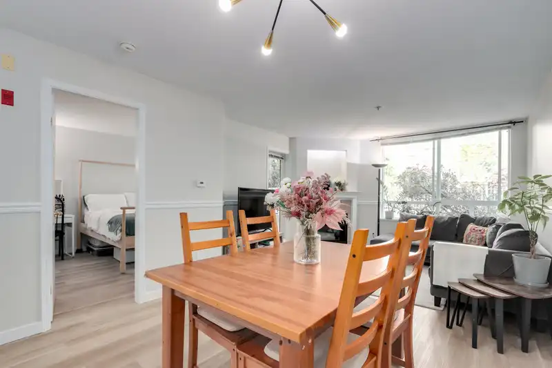 107 2485 ATKINS AVENUE - photo 4 of 23