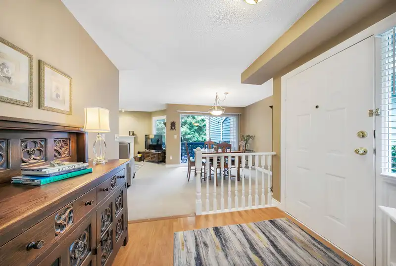 19 9000 ASH GROVE CRESCENT - photo 3 of 32