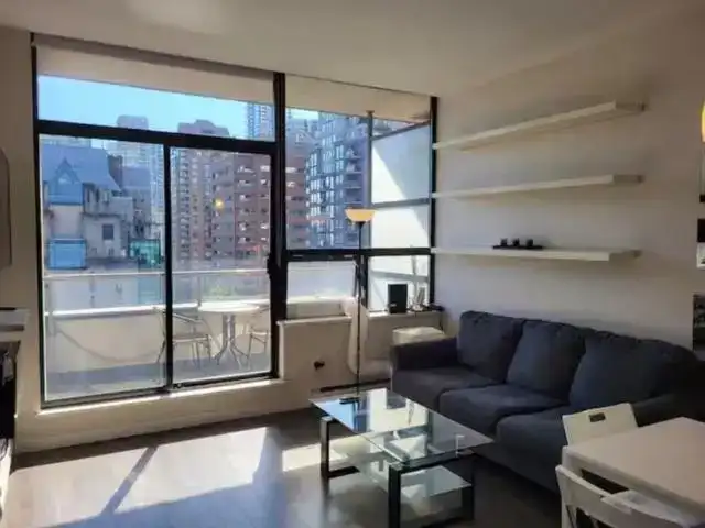 909 1010 HOWE STREET - photo 1 of 15
