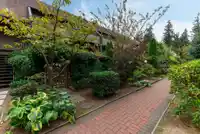 204 7377 SALISBURY AVENUE - thumbnail 24