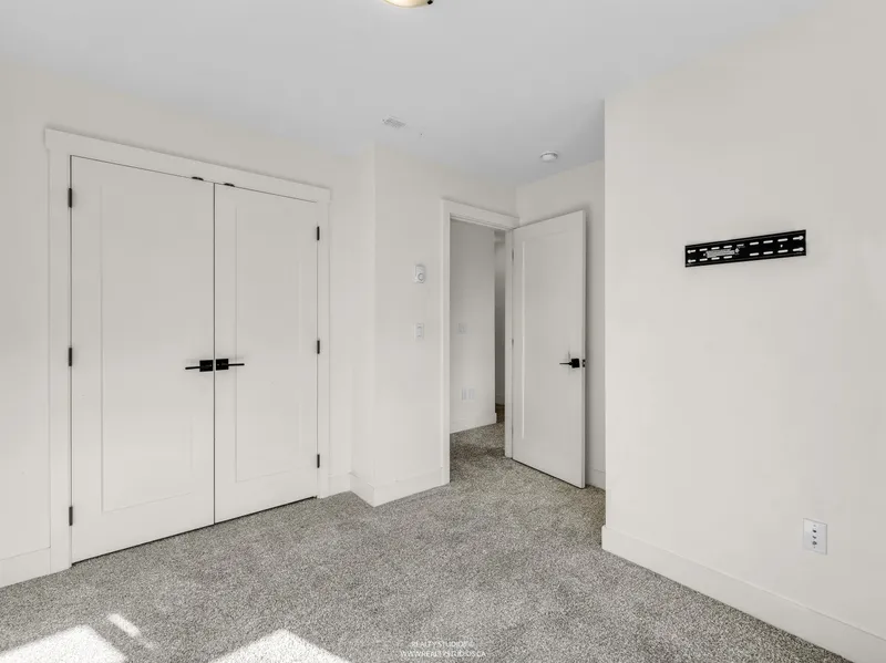 13 14057 60A AVENUE - photo 4 of 25