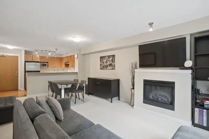 114 4723 DAWSON STREET - photo 4 of 24
