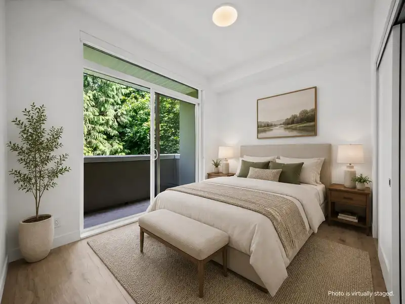 306 6338 KING GEORGE BOULEVARD - photo 4 of 37