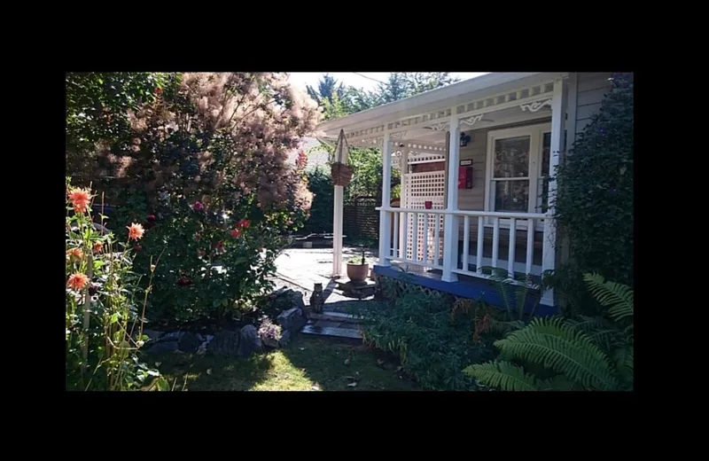 20530 WESTFIELD AVENUE - photo 3 of 25