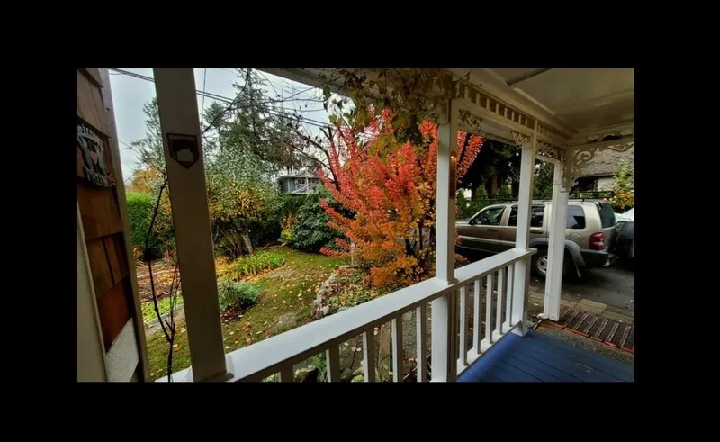 20530 WESTFIELD AVENUE - photo 4 of 25