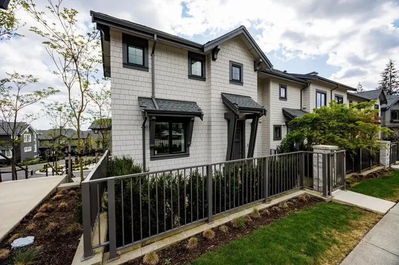 171 1310 MITCHELL STREET - photo 2 of 40