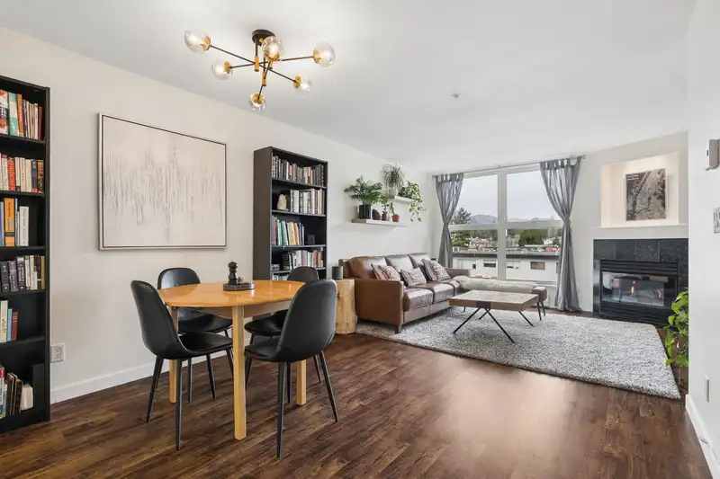 301 1519 GRANT AVENUE - photo 2 of 29