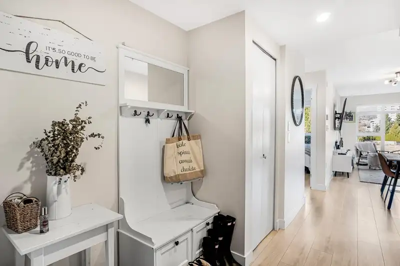 409 1519 CROWN STREET - photo 1 of 23
