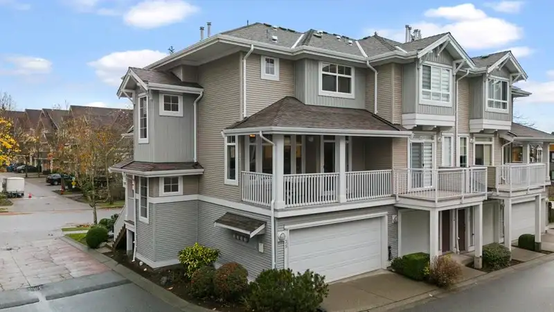 35 15068 58 AVENUE - photo 1 of 35