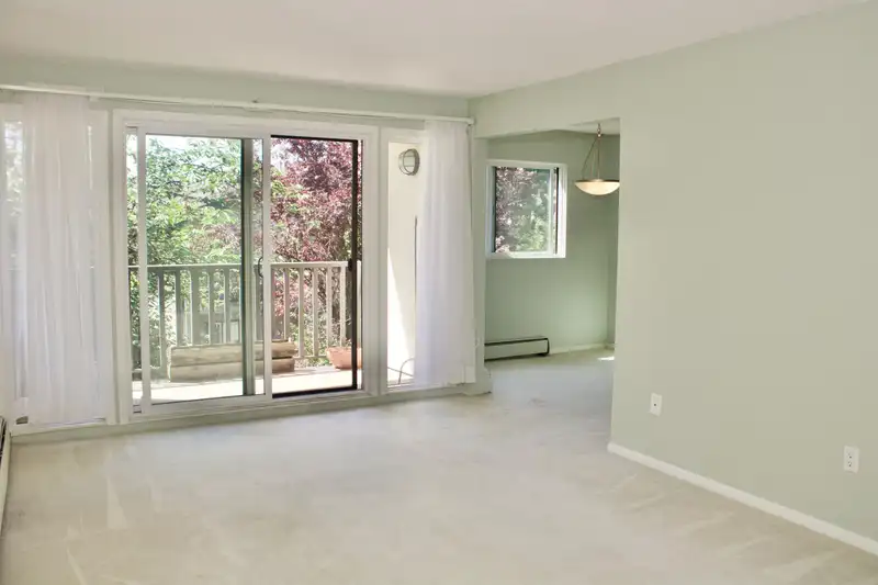 13 1811 PURCELL WAY - photo 2 of 14