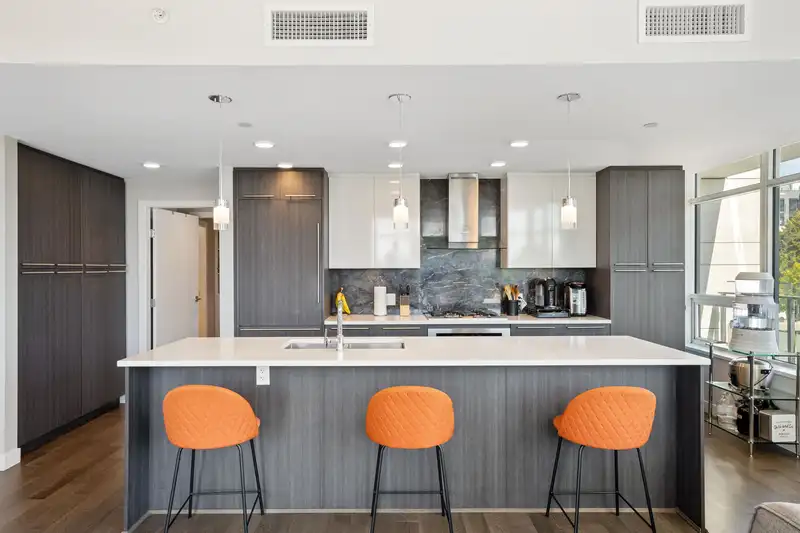 312 5077 CAMBIE STREET - photo 1 of 22