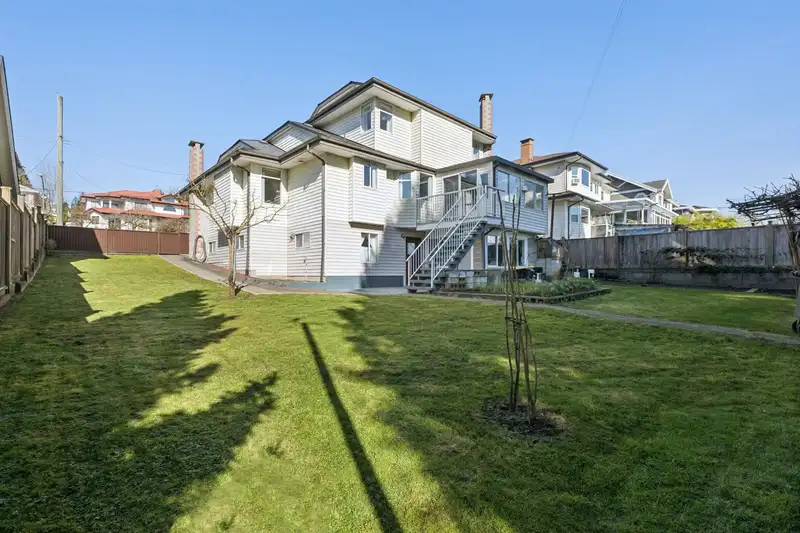 5356 UNION STREET - photo 3 of 33