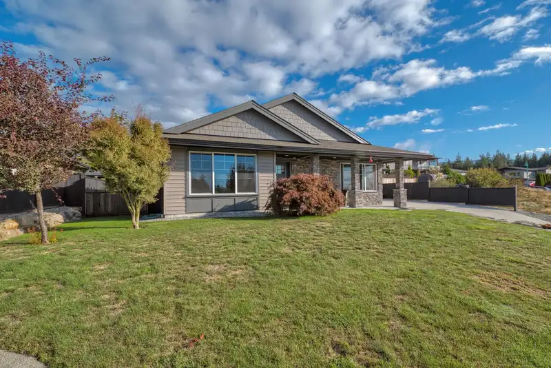6252 ORACLE ROAD - photo 1 of 28