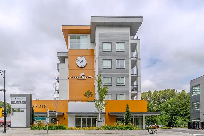 607 27215 ALDERGROVE TOWN CENTRE DRIVE - photo 1 of 26