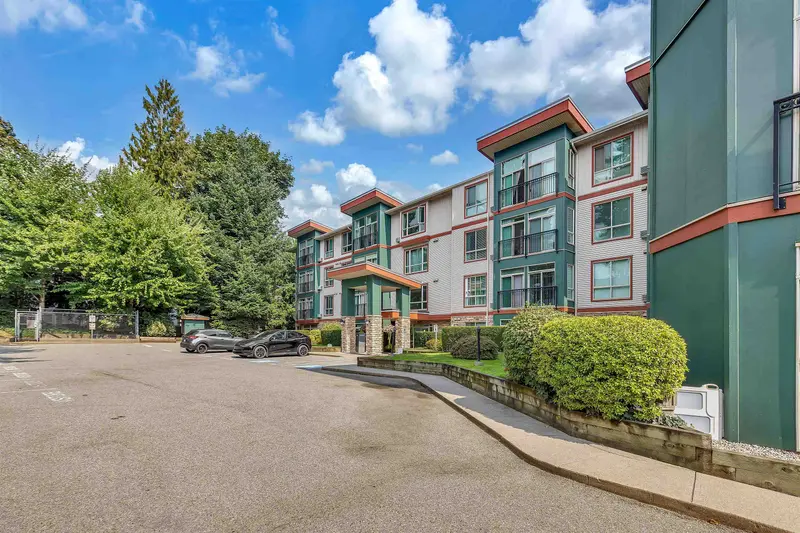 312 33485 SOUTH FRASER WAY - photo 3 of 25