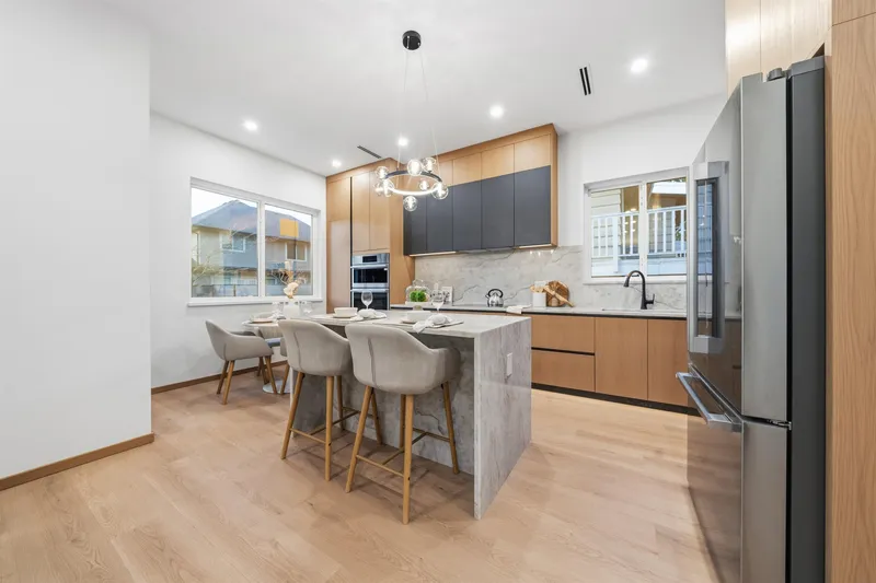 8305 118A STREET - photo 4 of 25