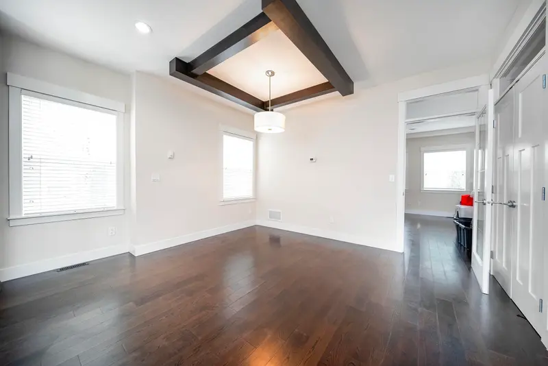 21 15988 32 AVENUE - photo 4 of 25