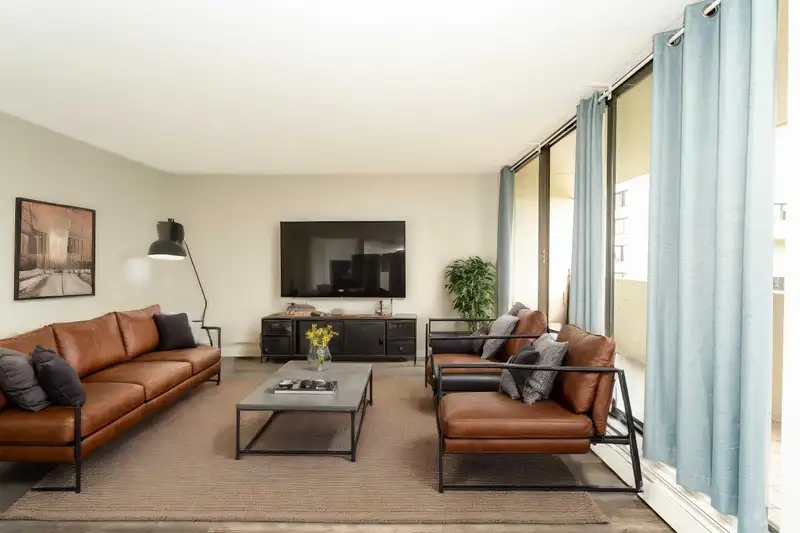 604 4105 MAYWOOD STREET - photo 4 of 40