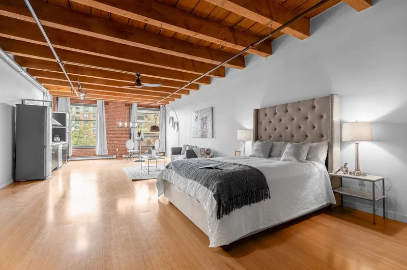 315 55 E CORDOVA STREET - photo 1 of 25