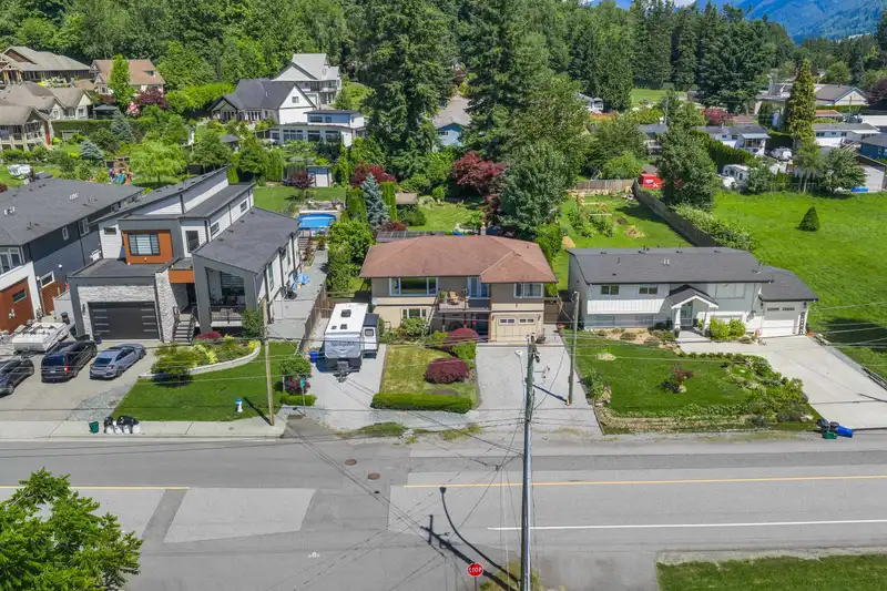 34921 DEWDNEY TRUNK ROAD - photo 3 of 40