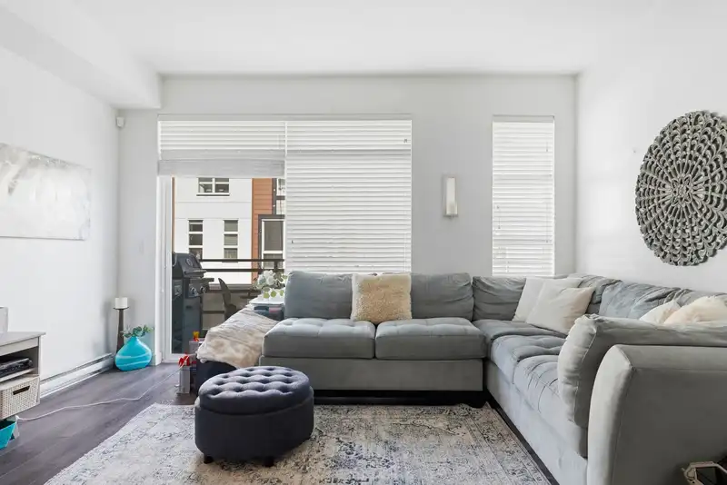 63 20857 77A AVENUE - photo 3 of 26