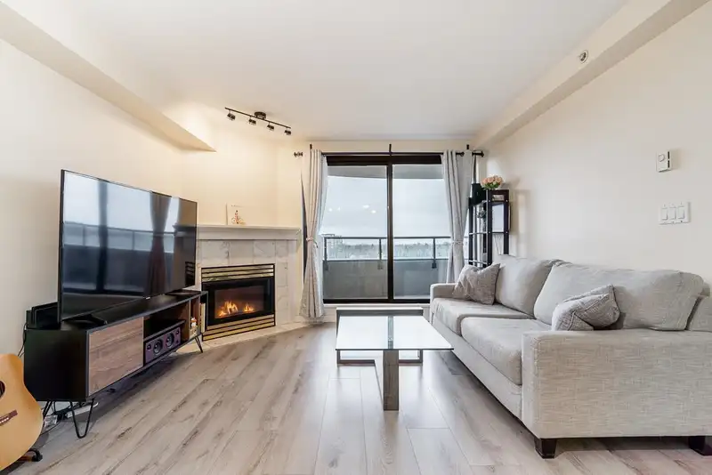 1007 6611 COONEY ROAD - photo 1 of 35