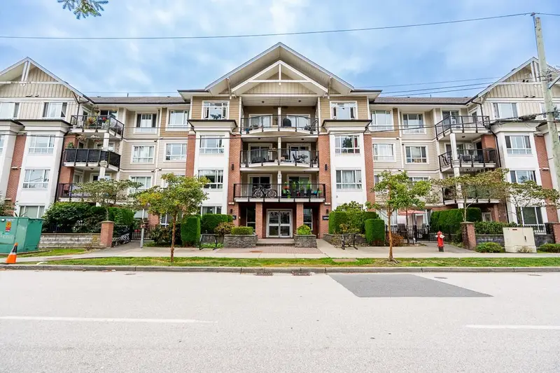 115 14960 102A AVENUE - photo 2 of 25