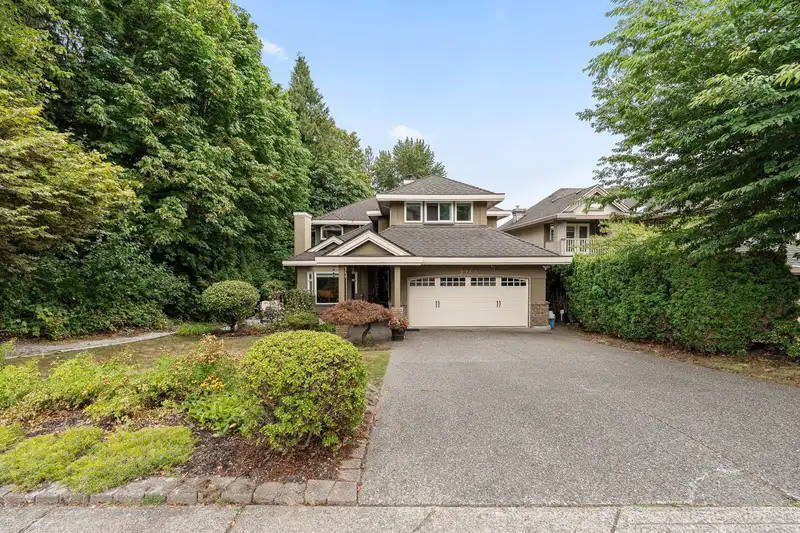 2264 SORRENTO DRIVE - photo 1 of 40