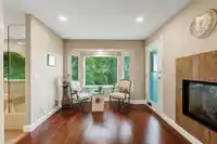 2264 SORRENTO DRIVE - thumbnail 19