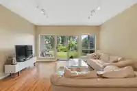 2264 SORRENTO DRIVE - thumbnail 31