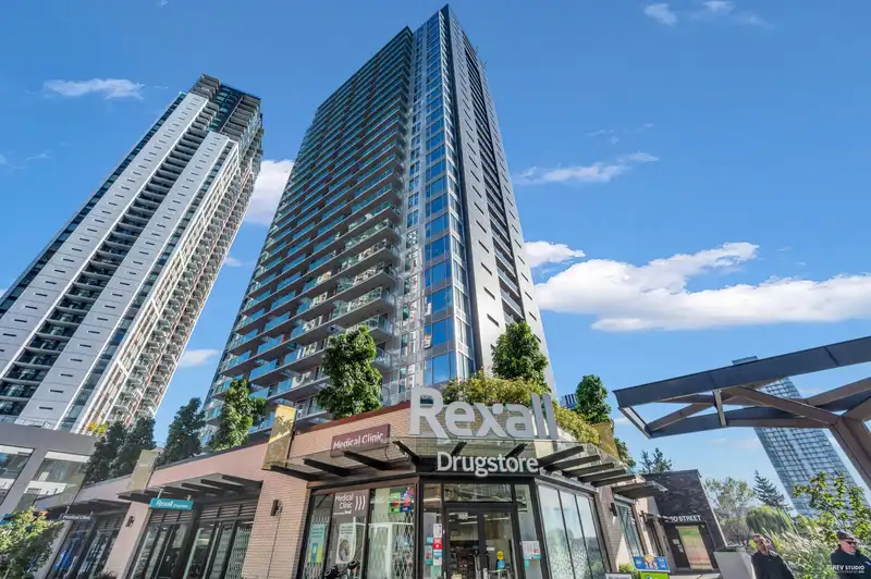 1508 13655 FRASER HIGHWAY - photo 2 of 32