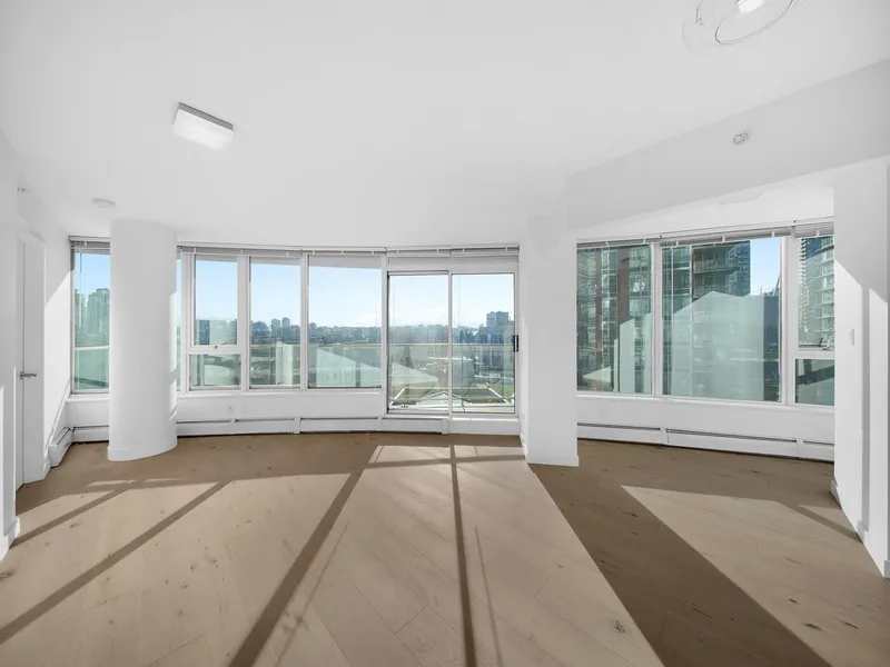 802 58 KEEFER PLACE - photo 4 of 25