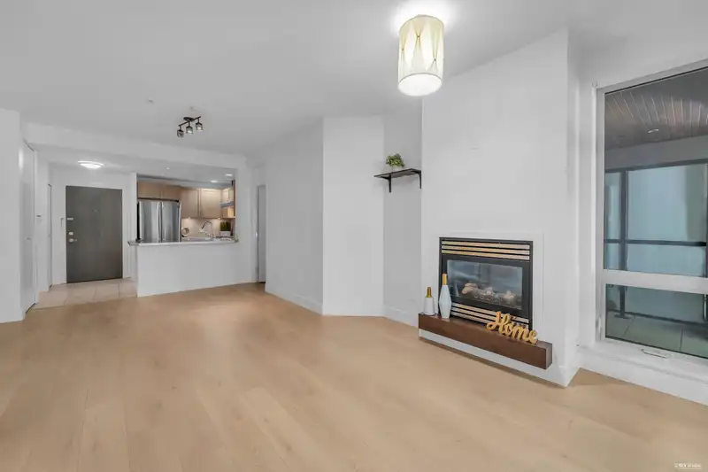 120 5777 BIRNEY AVENUE - photo 3 of 26