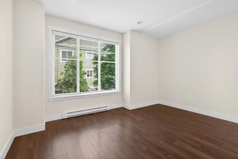 34 21150 76A AVENUE - photo 4 of 39