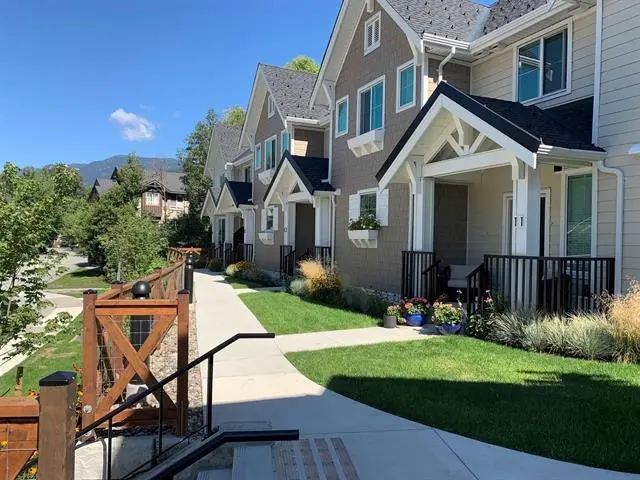 11 7360 CRABAPPLE COURT - photo 1 of 24