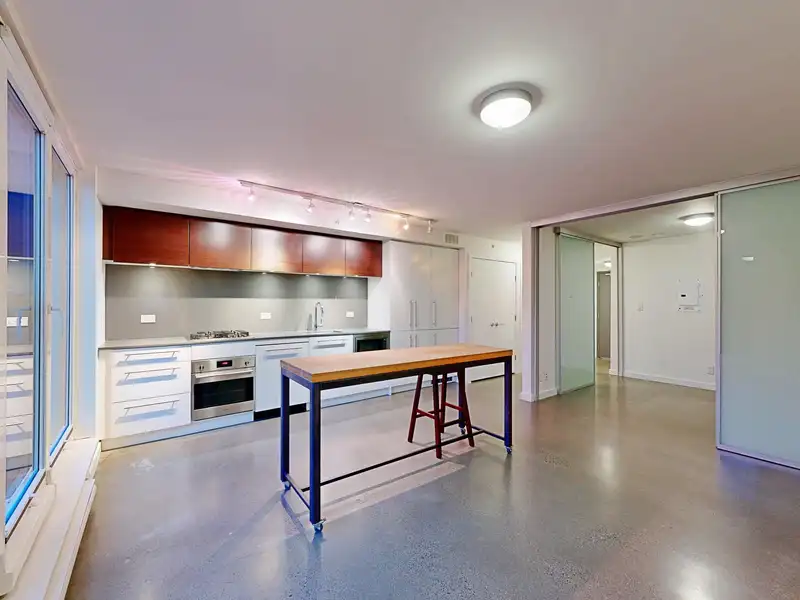 506 150 E CORDOVA STREET - photo 2 of 23